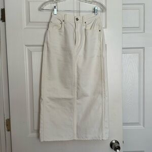 Aritzia Denim Forum White 90s Pencil Midi Denim Skirt 25